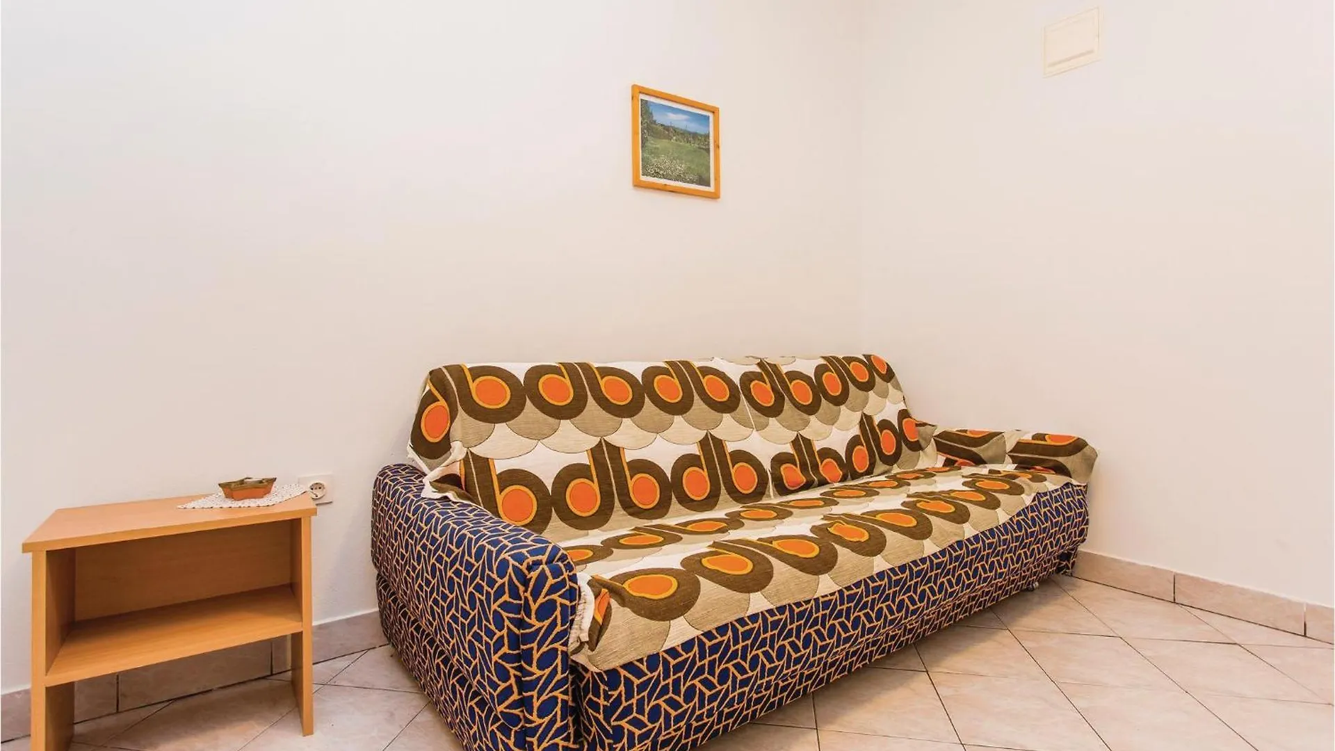 1 Bedroom Stunning Apartment In Kornic Croatia